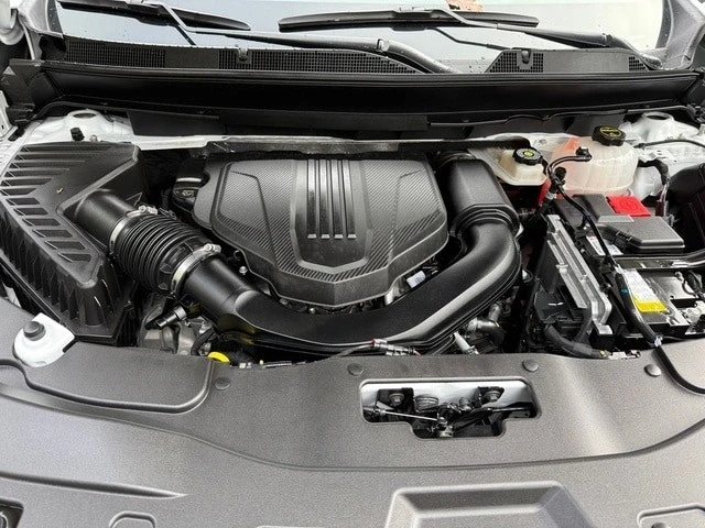 2025 Chevrolet Traverse - Image 9 of 12