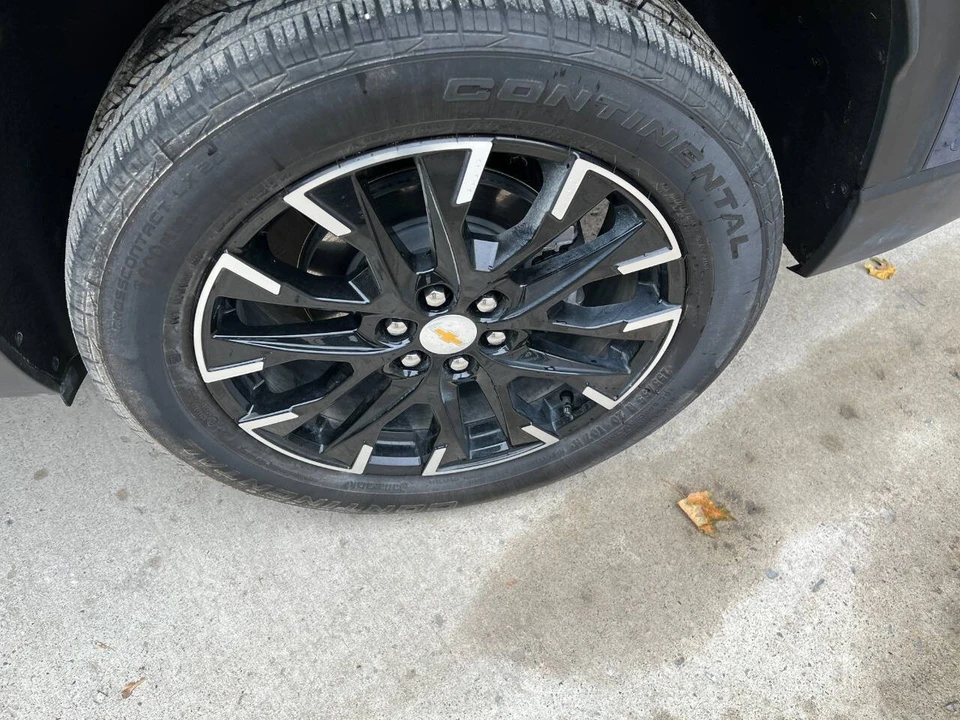 2025 Chevrolet Traverse - Image 13 of 21