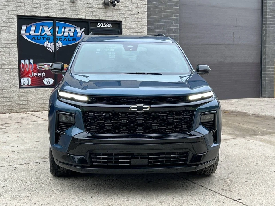 2025 Chevrolet Traverse - Image 4 of 21