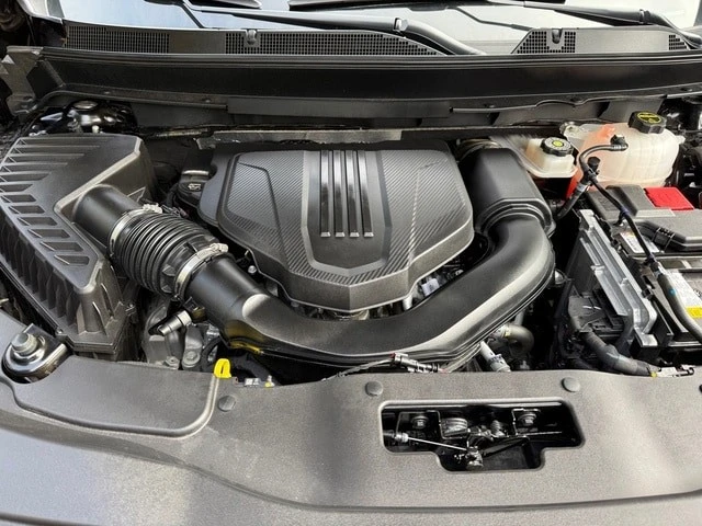2025 Chevrolet Traverse - Image 9 of 21