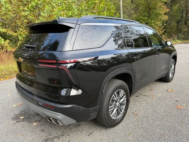 2025 Chevrolet Traverse - Image 6 of 12