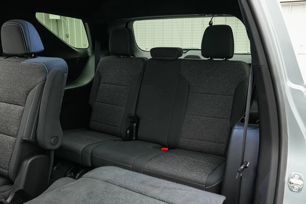 2025 Chevrolet Traverse - Image 20 of 21