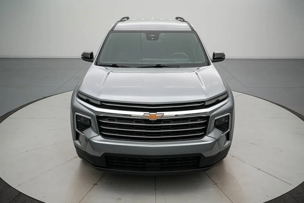 2025 Chevrolet Traverse - Image 10 of 21