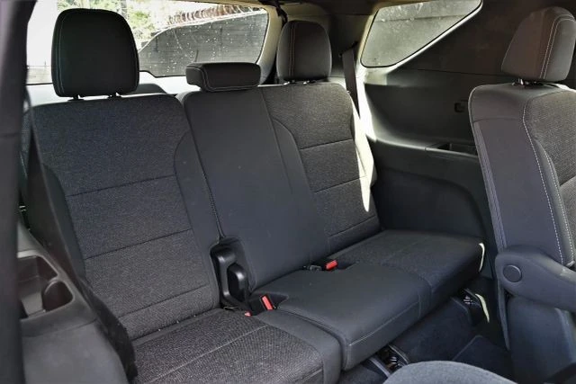 2025 Chevrolet Traverse - Image 19 of 21