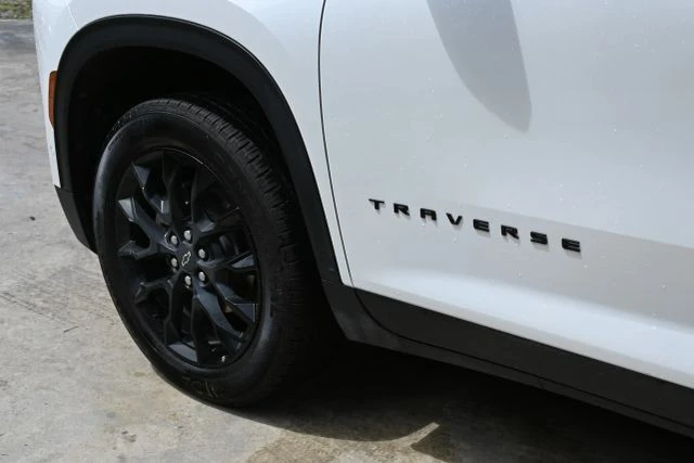 2025 Chevrolet Traverse - Image 8 of 21