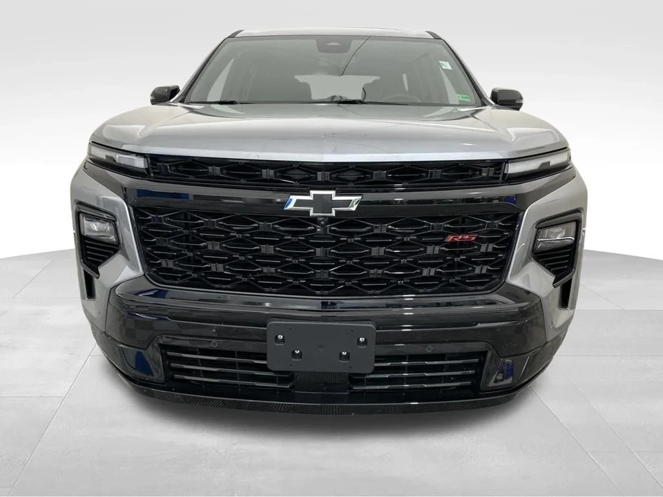 2025 Chevrolet Traverse - Image 10 of 12