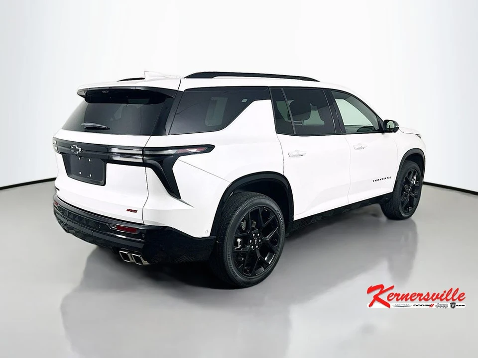 2025 Chevrolet Traverse - Image 7 of 21