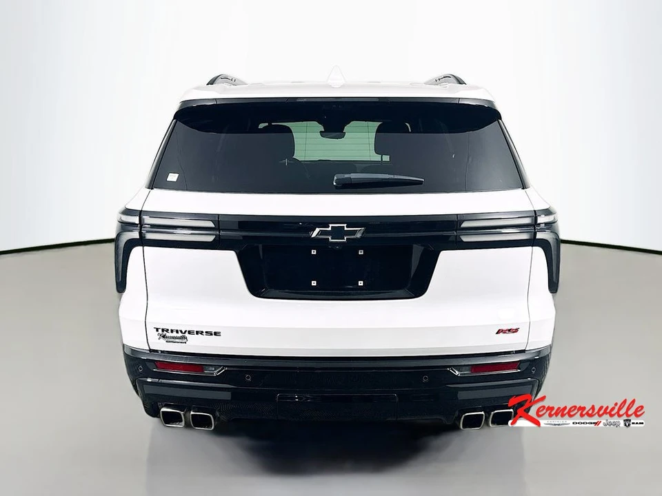 2025 Chevrolet Traverse - Image 6 of 21