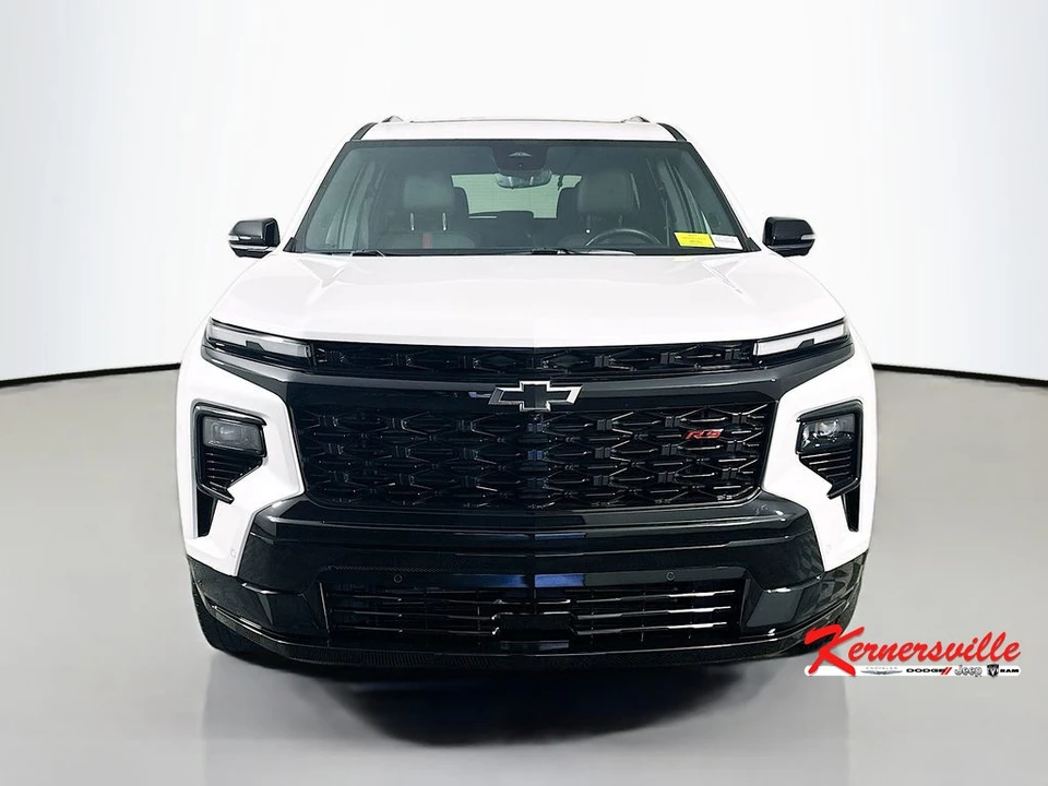 2025 Chevrolet Traverse - Image 2 of 21