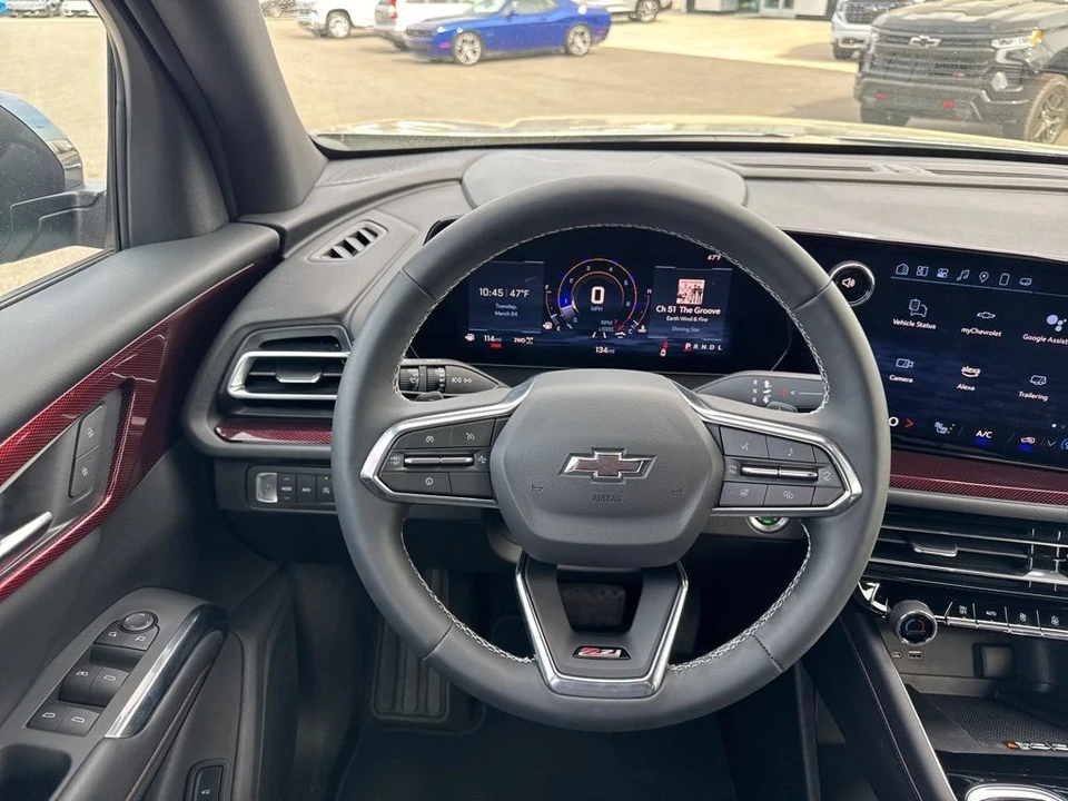 2025 Chevrolet Traverse - Image 15 of 21