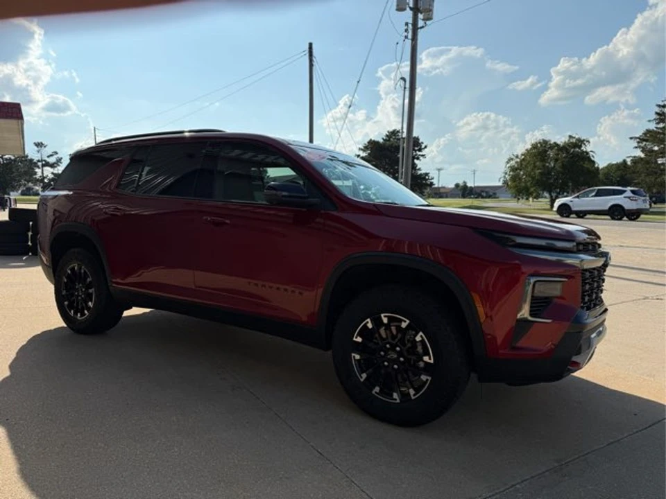 2025 Chevrolet Traverse - Image 7 of 12
