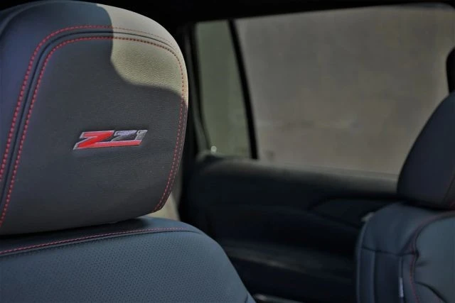 2025 Chevrolet Traverse - Image 20 of 21