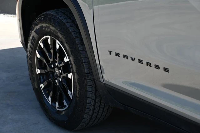 2025 Chevrolet Traverse - Image 9 of 21