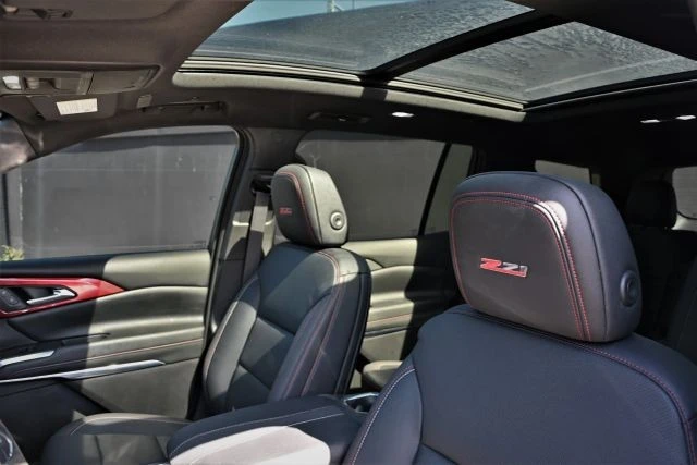 2025 Chevrolet Traverse - Image 18 of 21