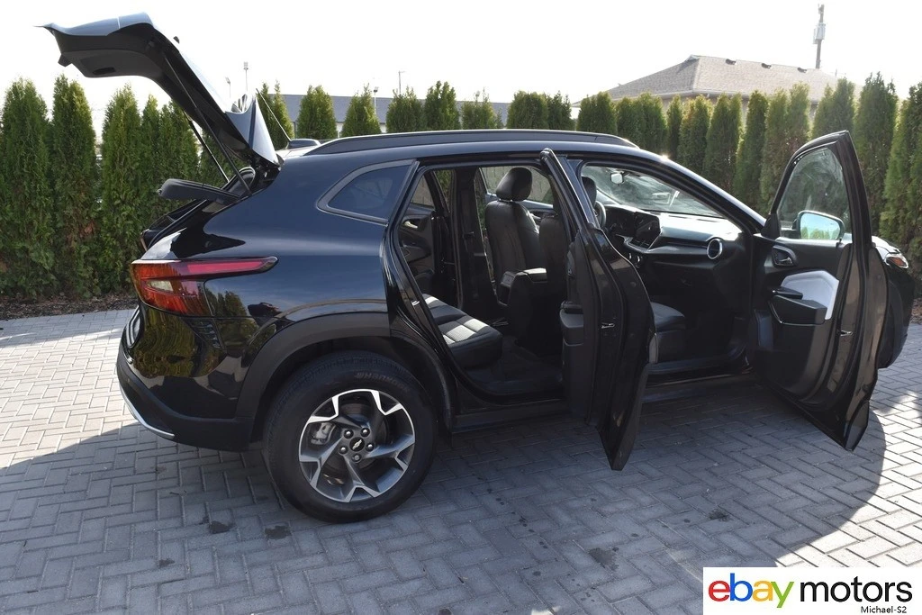 2025 Chevrolet Trax - Image 20 of 21