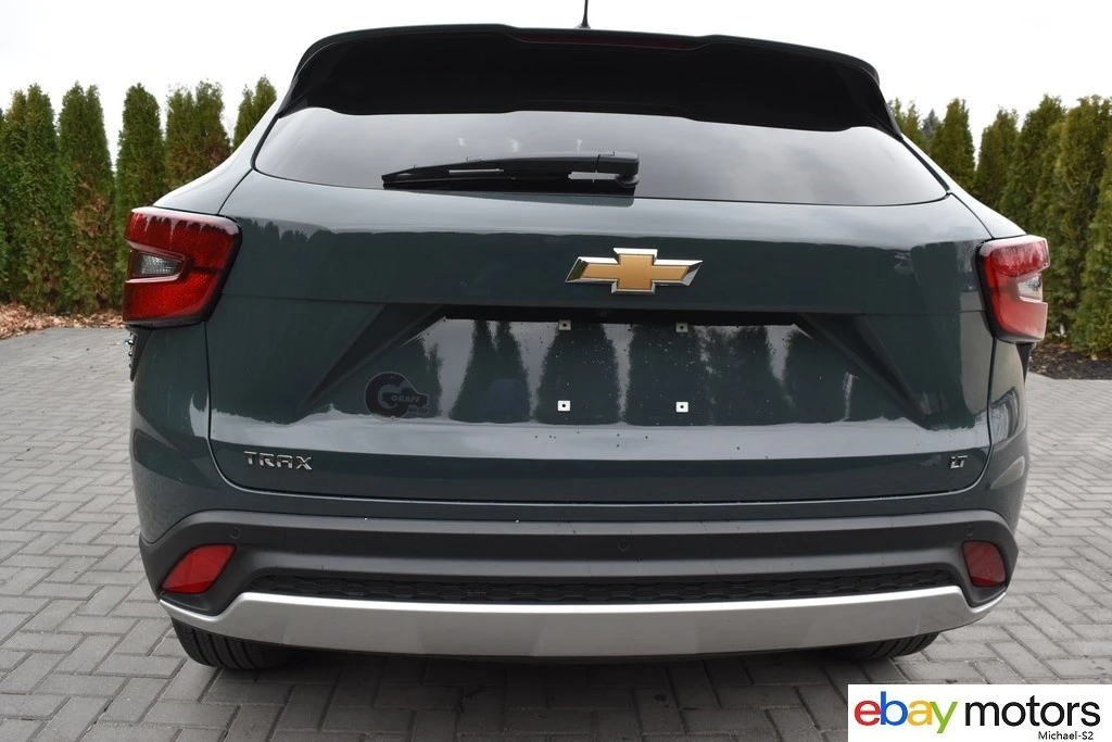 2025 Chevrolet Trax - Image 6 of 21