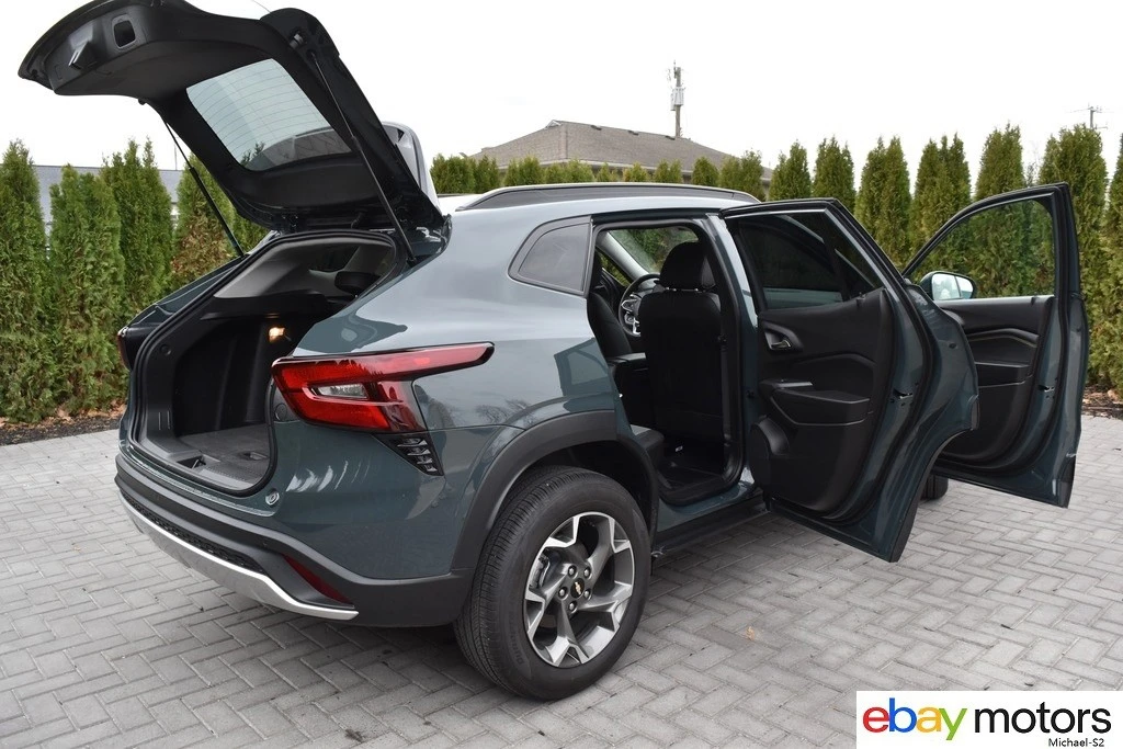2025 Chevrolet Trax - Image 20 of 21