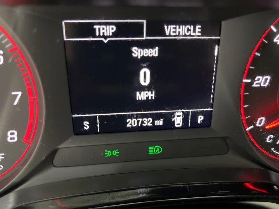 2025 Chevrolet Trax - Image 11 of 21