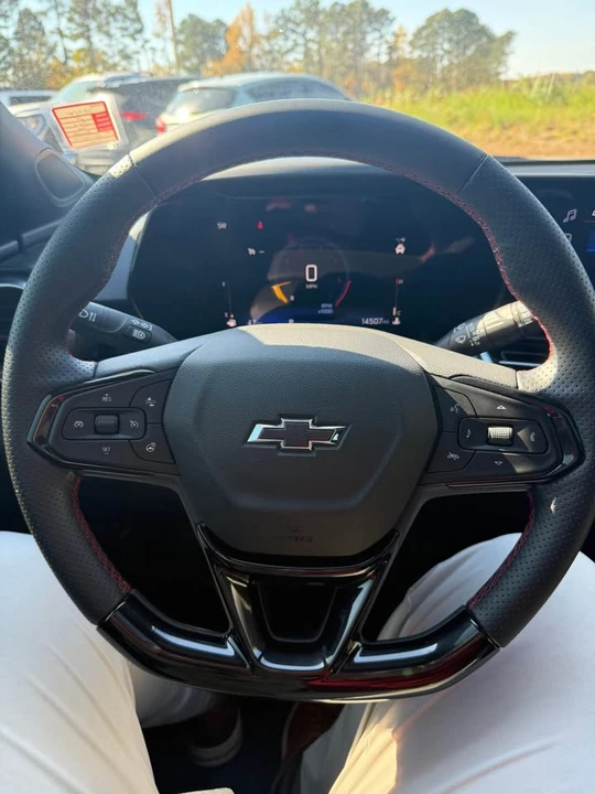 2025 Chevrolet Trax - Image 18 of 20