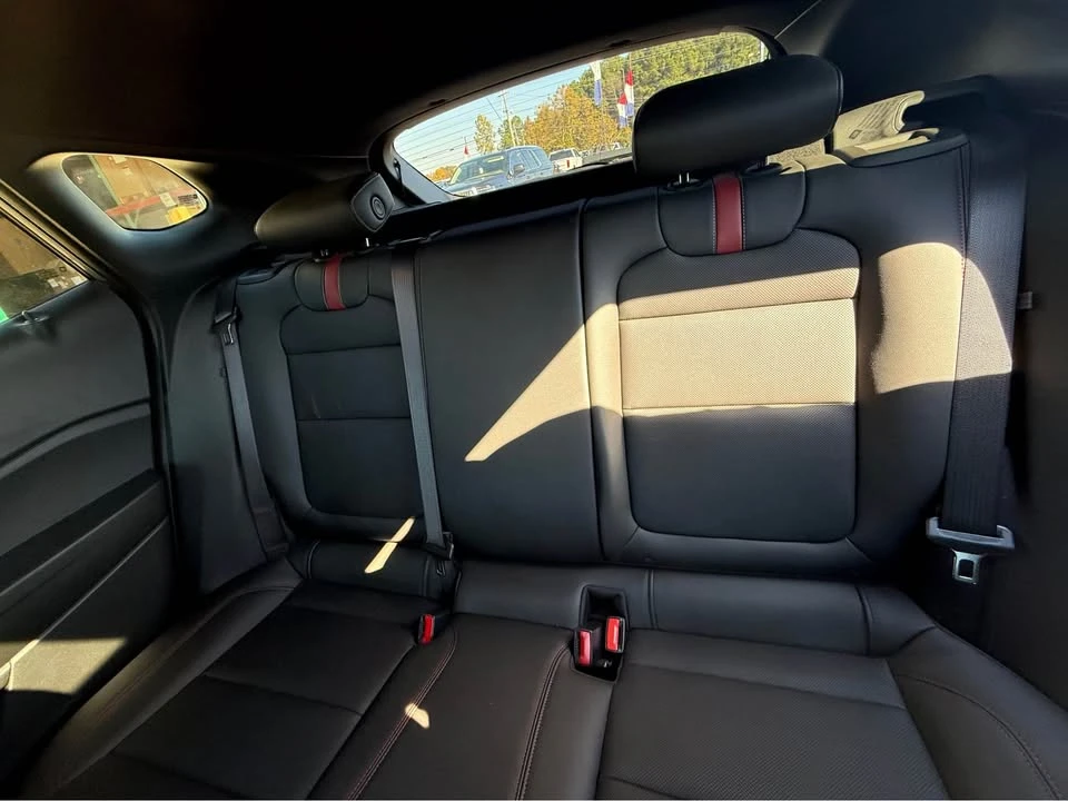 2025 Chevrolet Trax - Image 10 of 20