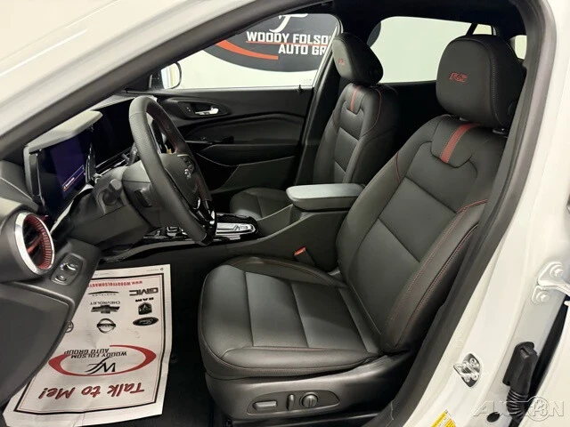 2025 Chevrolet Trax - Image 9 of 12