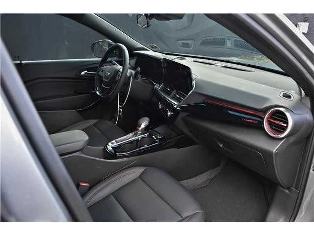 2025 Chevrolet Trax - Image 20 of 21