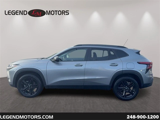 2025 Chevrolet Trax - Image 5 of 21