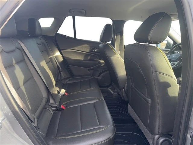 2025 Chevrolet Trax - Image 19 of 21