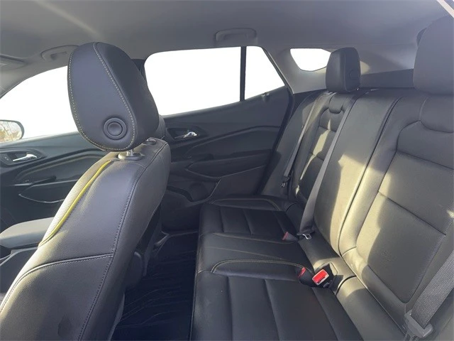 2025 Chevrolet Trax - Image 14 of 21