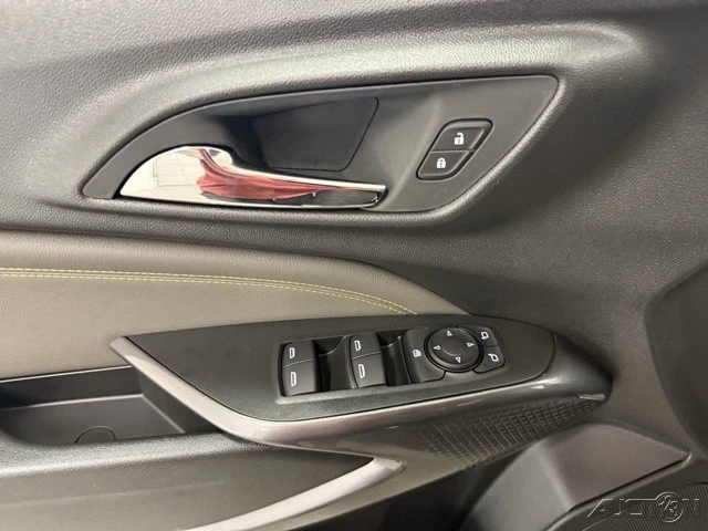 2025 Chevrolet Trax - Image 12 of 12