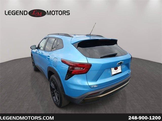 2025 Chevrolet Trax - Image 6 of 21