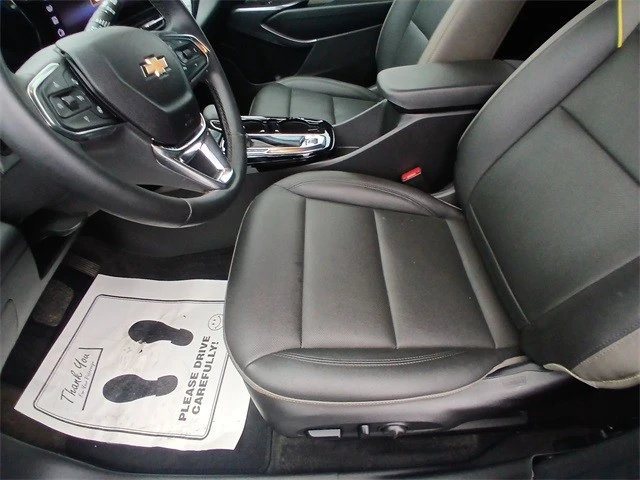 2025 Chevrolet Trax - Image 12 of 21