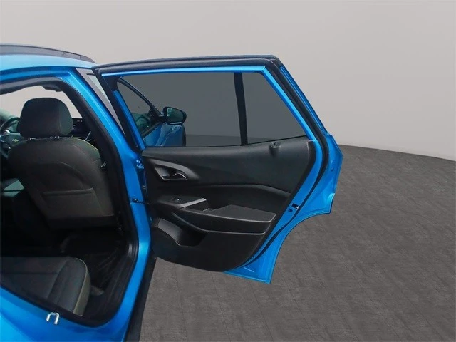 2025 Chevrolet Trax - Image 18 of 21