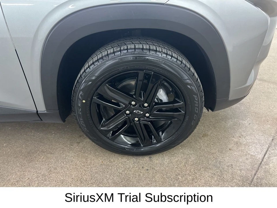 2025 Chevrolet Trax - Image 16 of 31
