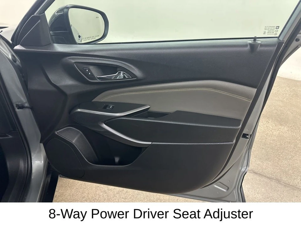 2025 Chevrolet Trax - Image 21 of 31
