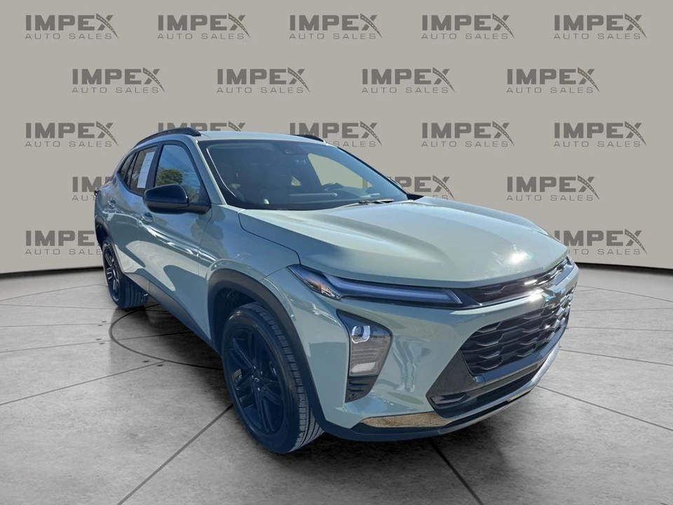 2025 Chevrolet Trax - Image 7 of 12