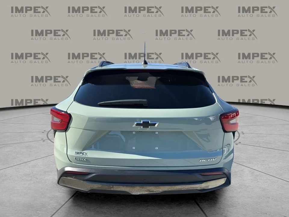 2025 Chevrolet Trax - Image 4 of 12