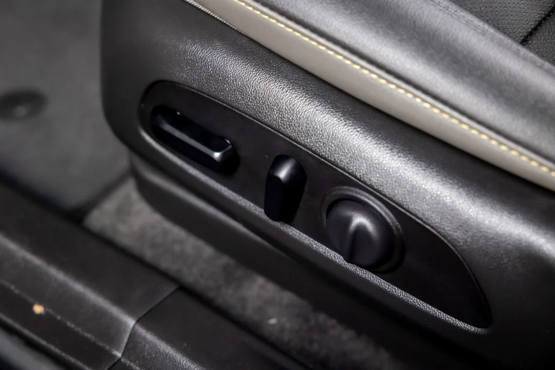 2025 Chevrolet Trax - Image 12 of 12