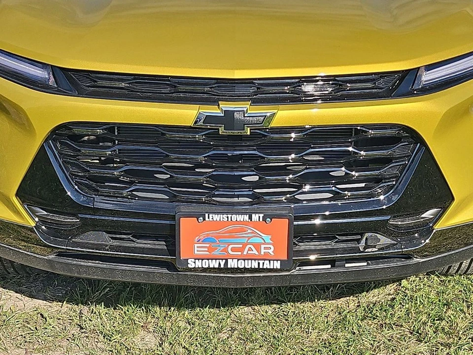 2025 Chevrolet Trax - Image 19 of 21