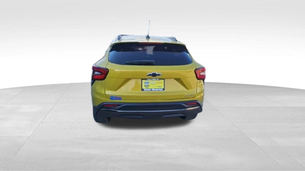 2025 Chevrolet Trax - Image 7 of 21