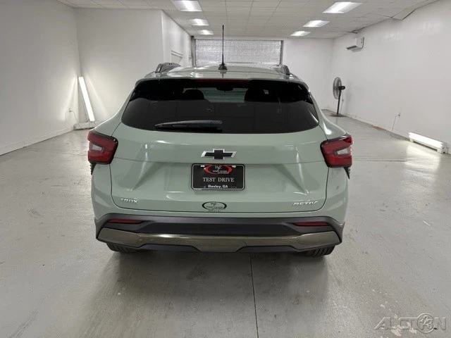 2025 Chevrolet Trax - Image 6 of 12