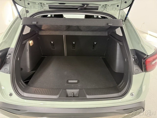 2025 Chevrolet Trax - Image 7 of 12