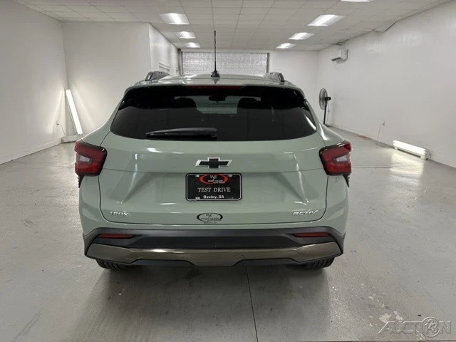 2025 Chevrolet Trax - Image 6 of 12
