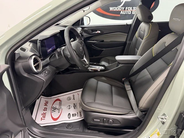 2025 Chevrolet Trax - Image 8 of 12