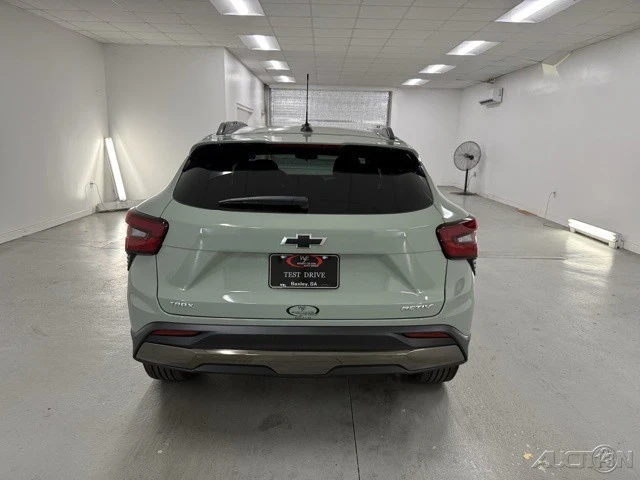 2025 Chevrolet Trax - Image 6 of 12