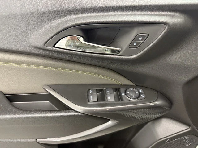2025 Chevrolet Trax - Image 12 of 12