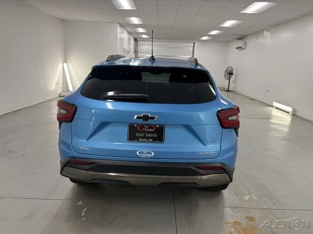 2025 Chevrolet Trax - Image 6 of 12