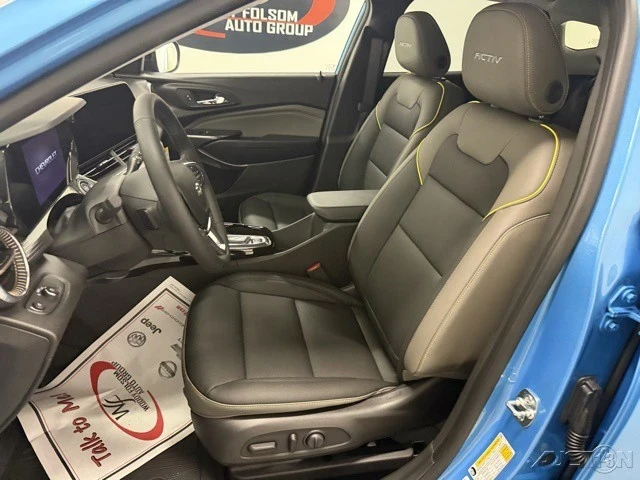2025 Chevrolet Trax - Image 9 of 12