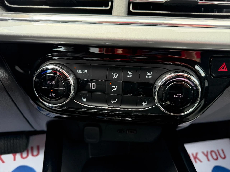 2025 Chevrolet Trax - Image 22 of 31