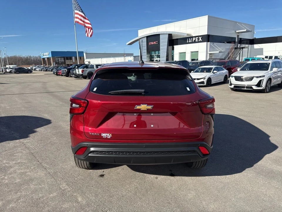 2025 Chevrolet Trax - Image 4 of 12
